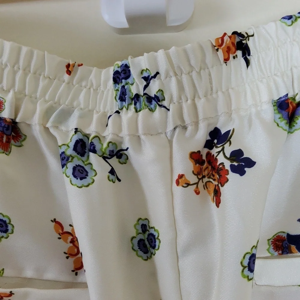 Zara Multicolor Floral Pants Size XL
